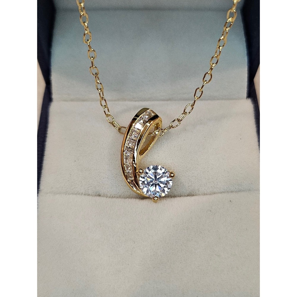 Gold Tone CZ Accent Pendant Necklace‎ Fashion Jewelry